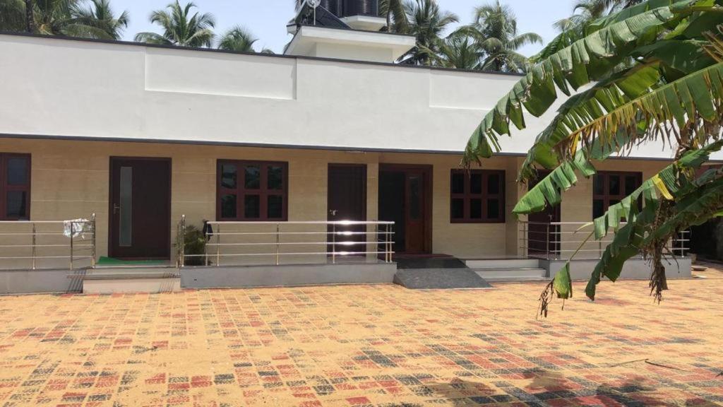 Delta Hospitality - Sea Facing Rooms With A Private Beach Kalyānpur エクステリア 写真